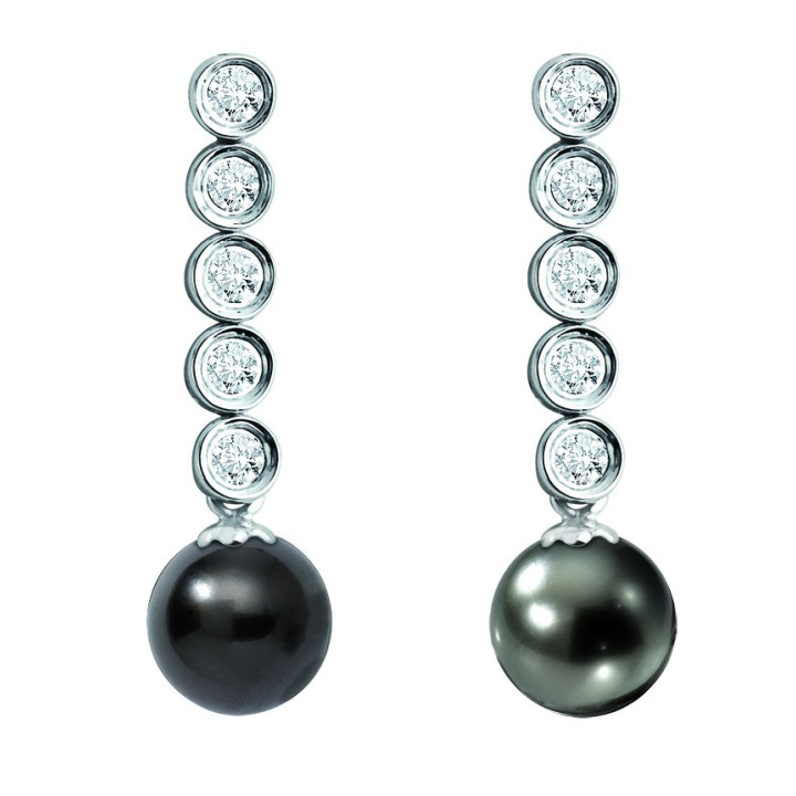 Gold earring + round Tahitian pearl